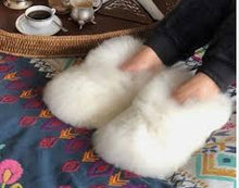 Load image into Gallery viewer, Baby Alpaca House Slippers (from Peru)
