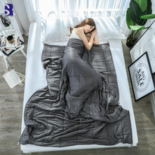 Load image into Gallery viewer, 6.8kg/9kg Weighted Blanket - Worlds Abroad
